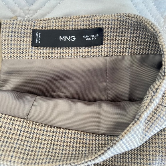 Mango Women's Houndstooth Miniskirt - Size XS - Picture 6 of 6